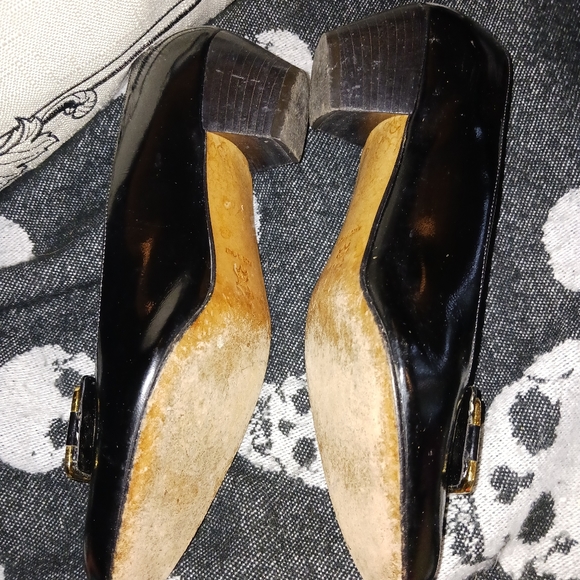 Salvatore Ferragamo black leather ladies heels size 7 made in Italy - Picture 2 of 9